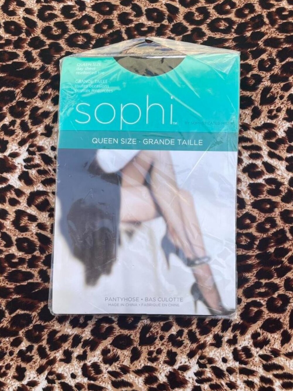 black sheer pantyhose tights
